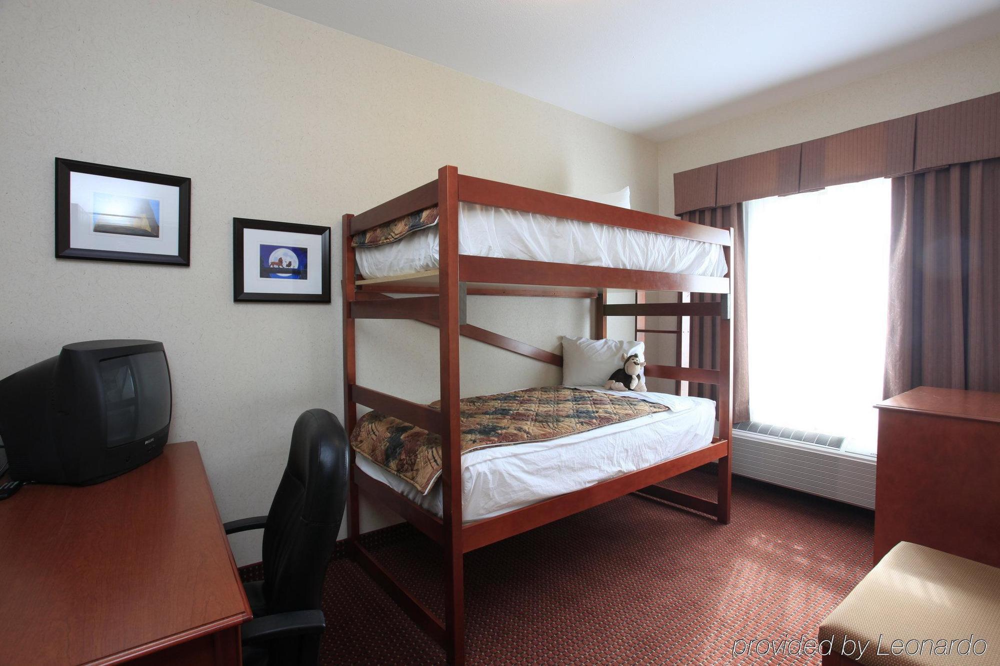 Coast Grimshaw Hotel & Suites Dış mekan fotoğraf