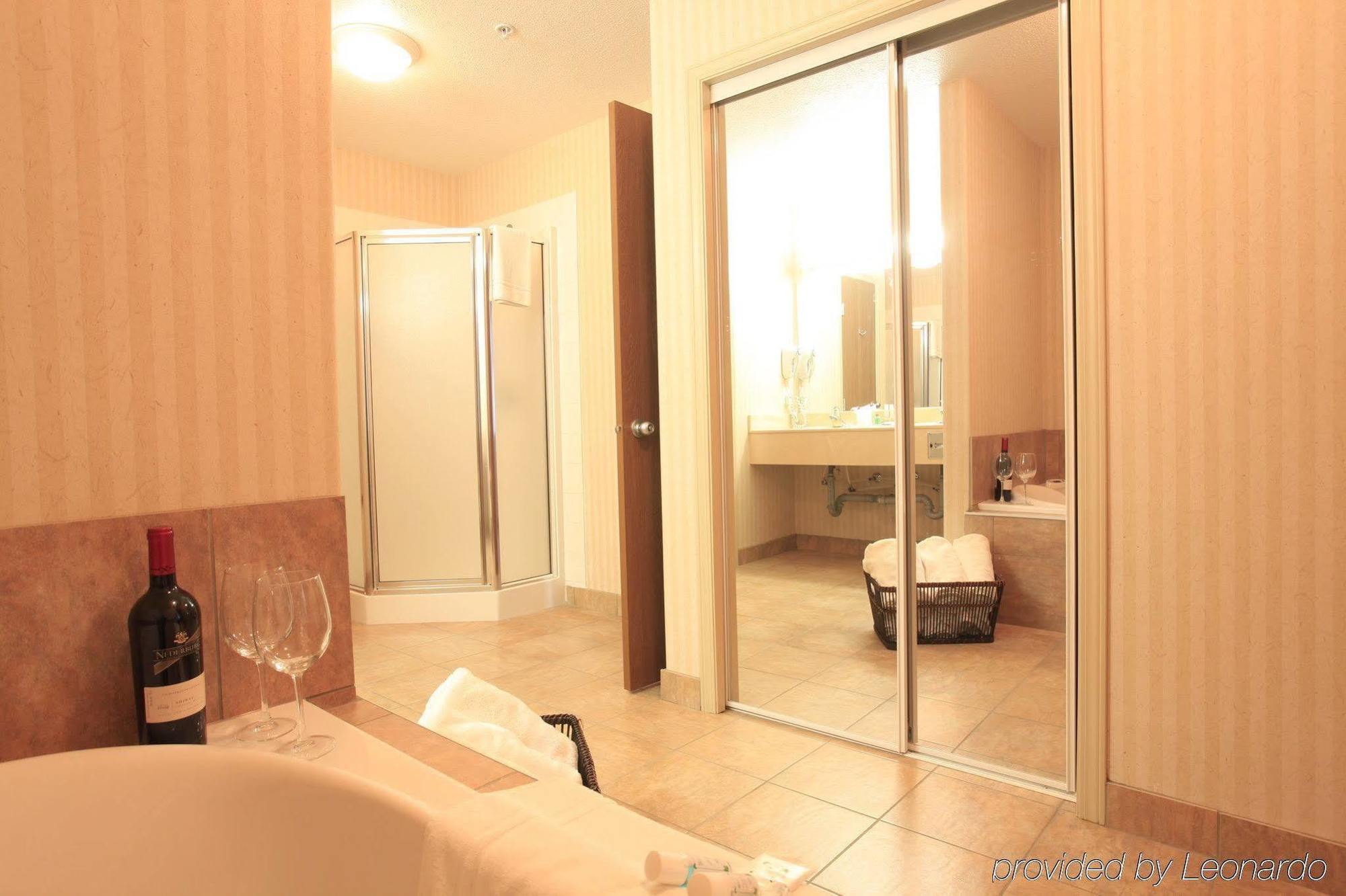 Coast Grimshaw Hotel & Suites Dış mekan fotoğraf