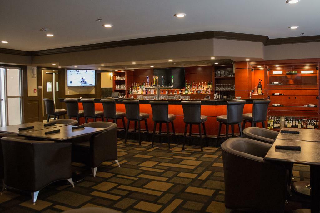 Coast Grimshaw Hotel & Suites Dış mekan fotoğraf